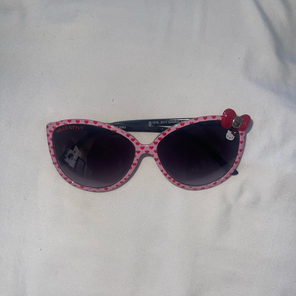 Vintage hello kitty Sanrio sunglasses